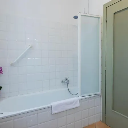 Apartment Vaccaj Cultura Musica E Mare A By Yohome *