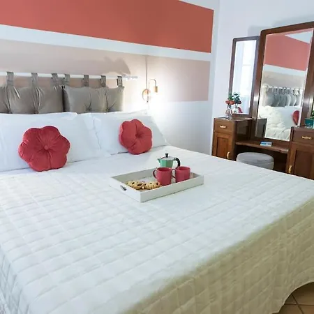 Vaccaj Cultura Musica E Mare A By Yohome Apartment