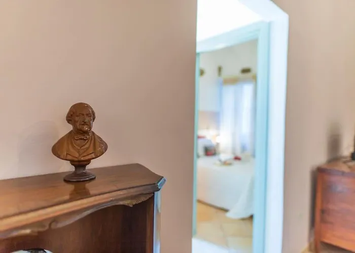 Vaccaj Cultura Musica E Mare A By Yohome Apartment